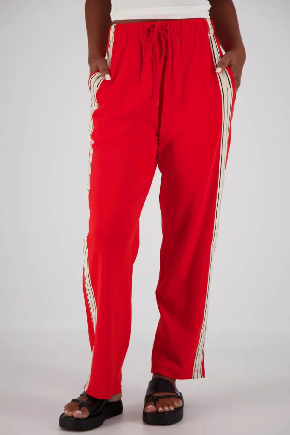 jasmine_alexa_panarea_trackpant_red_7.webp Jasmine Alexa "Panarea Trackpant"- Red Cheap