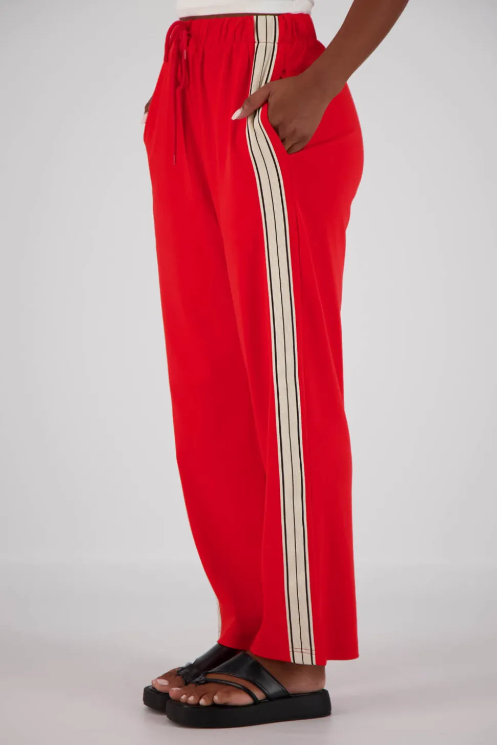 jasmine_alexa_panarea_trackpant_red_8.webp Jasmine Alexa "Panarea Trackpant"- Red Cheap