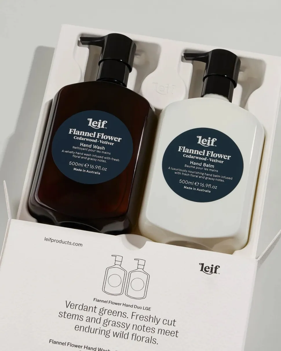 leif_holiday_edition_large__flannel_flower_hand_duo_2.webp Leif 'Holiday Edition Large' - Flannel Flower Hand Duo New